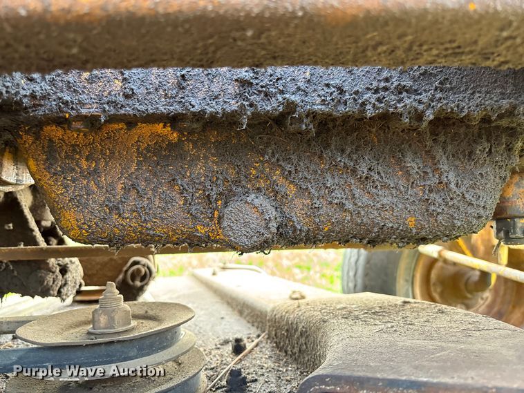 image for item EV3081 1974 International Harvester Cub 154 Lo-Boy tractor