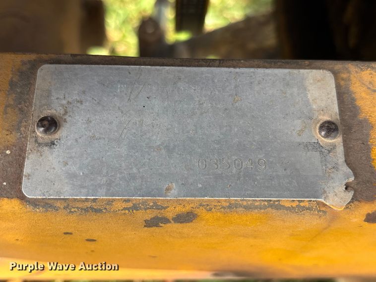 image for item EV3081 1974 International Harvester Cub 154 Lo-Boy tractor