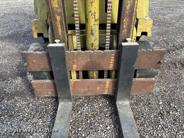 image for item EV3082 Clark C500-50 forklift