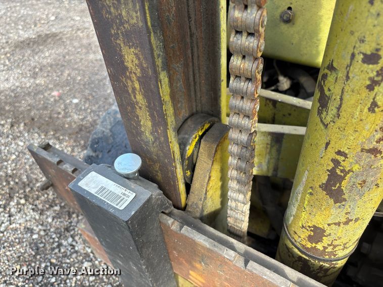 image for item EV3082 Clark C500-50 forklift