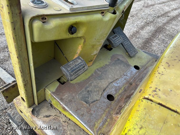 image for item EV3082 Clark C500-50 forklift