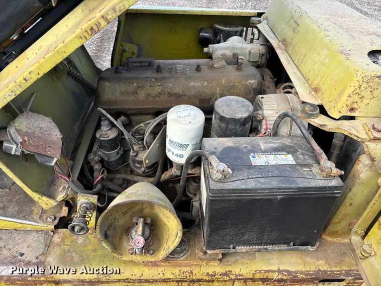 image for item EV3082 Clark C500-50 forklift