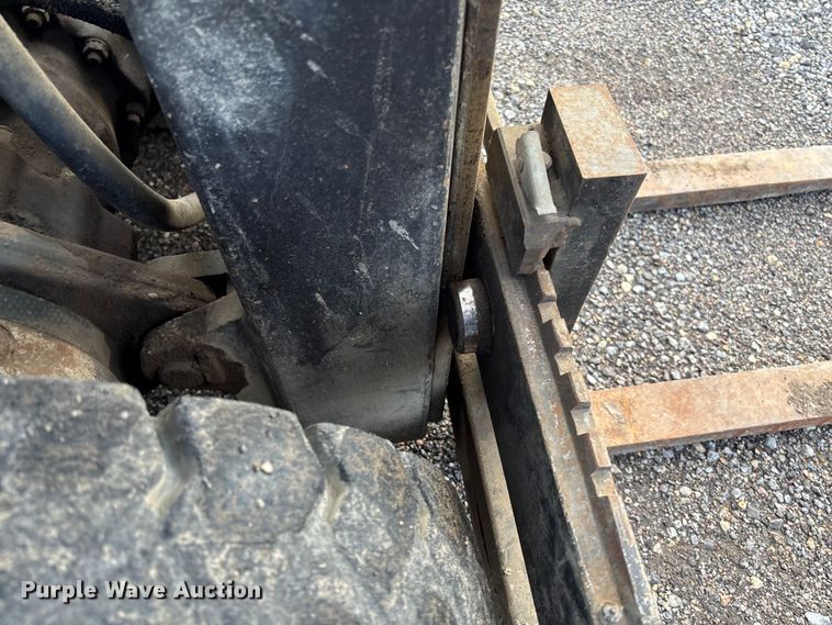 image for item EV3083 Clark C500-Y40 forklift