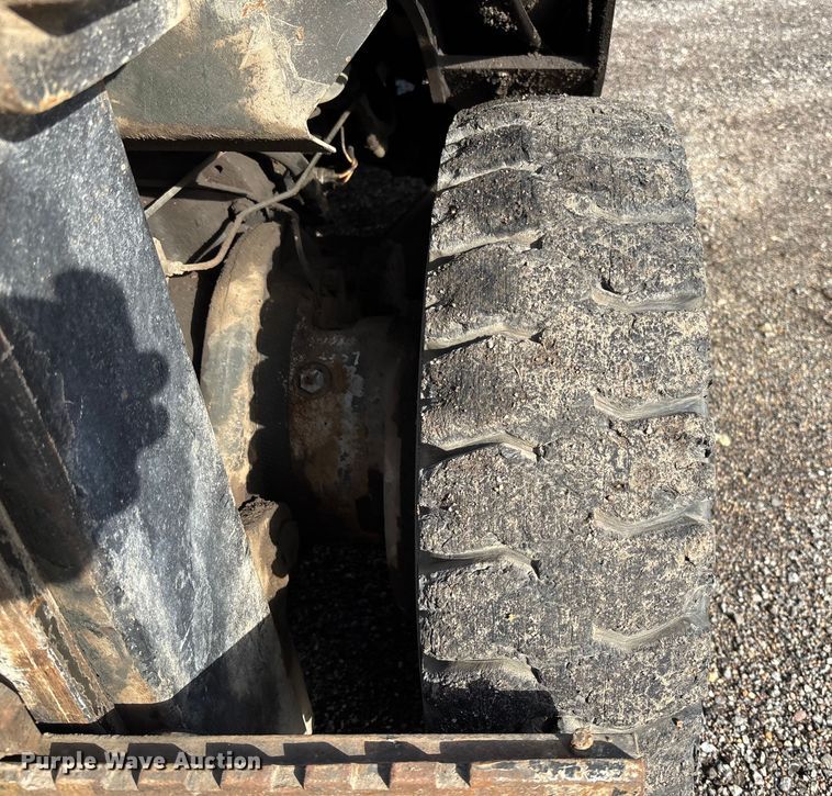 image for item EV3083 Clark C500-Y40 forklift