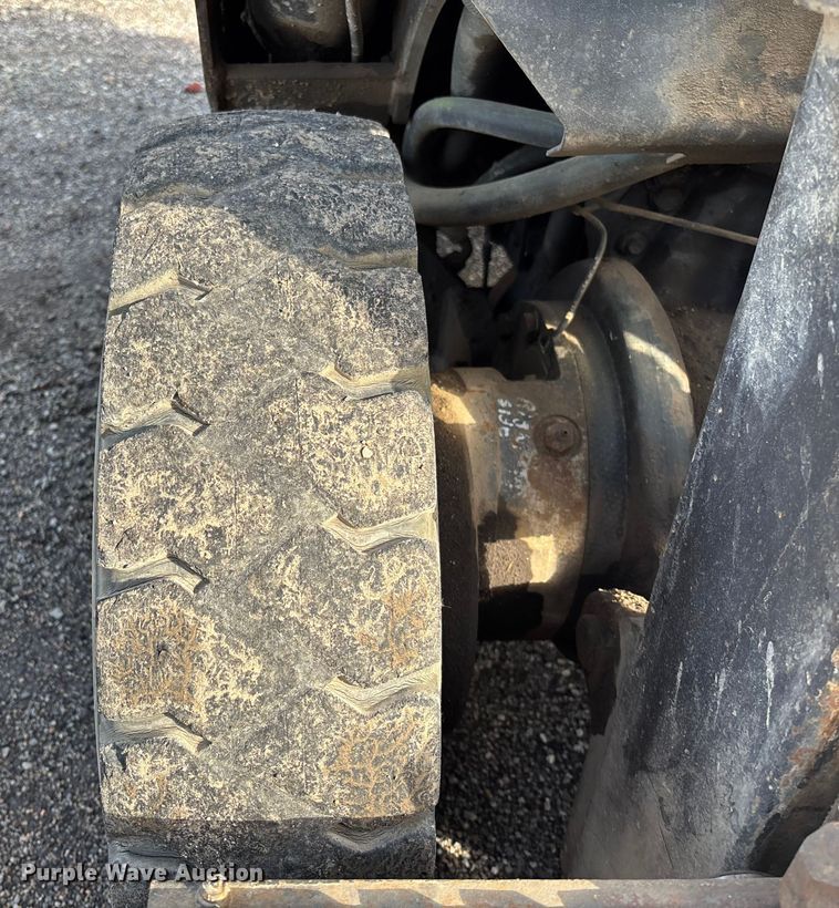 image for item EV3083 Clark C500-Y40 forklift