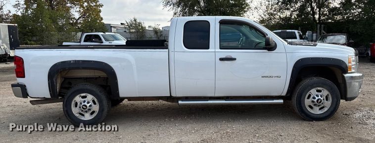 image for item EV3094 2013 Chevrolet Silverado 2500HD Ext. Cab pickup truck