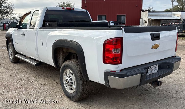 image for item EV3094 2013 Chevrolet Silverado 2500HD Ext. Cab pickup truck