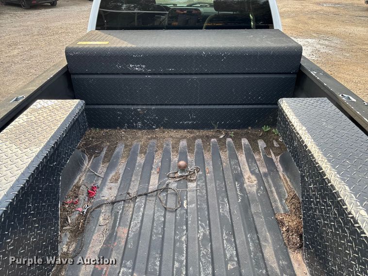 image for item EV3094 2013 Chevrolet Silverado 2500HD Ext. Cab pickup truck