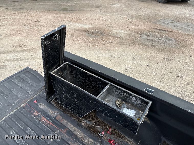 image for item EV3094 2013 Chevrolet Silverado 2500HD Ext. Cab pickup truck