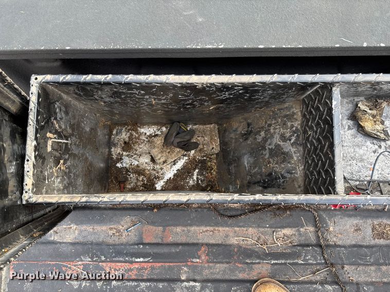 image for item EV3094 2013 Chevrolet Silverado 2500HD Ext. Cab pickup truck