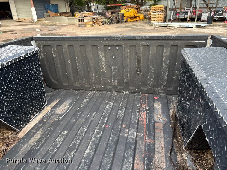 image for item EV3094 2013 Chevrolet Silverado 2500HD Ext. Cab pickup truck