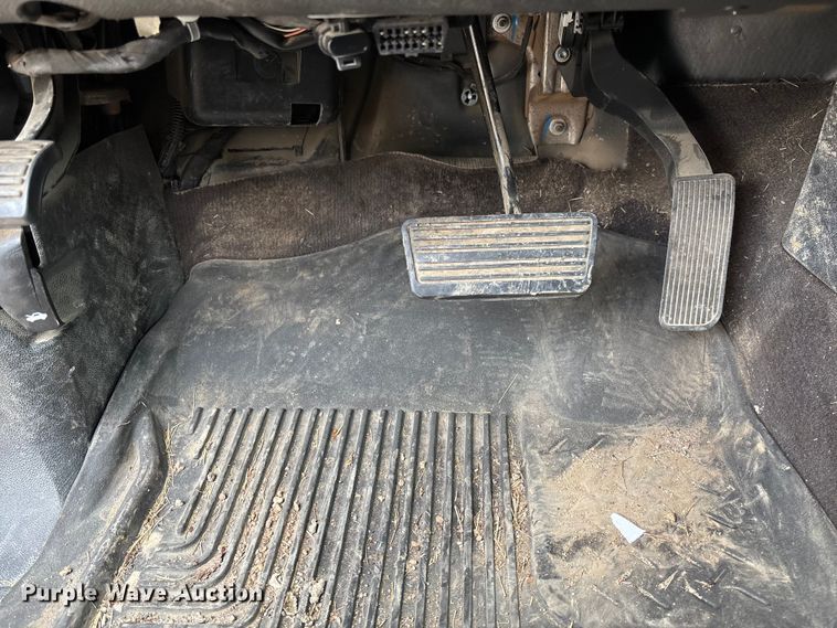 image for item EV3094 2013 Chevrolet Silverado 2500HD Ext. Cab pickup truck