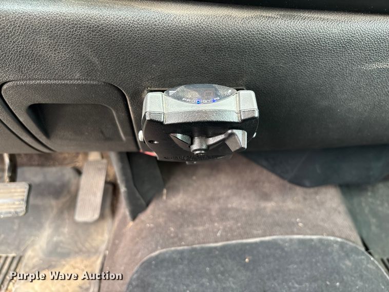 image for item EV3094 2013 Chevrolet Silverado 2500HD Ext. Cab pickup truck