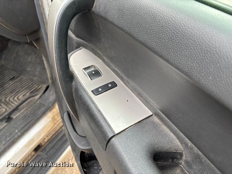 image for item EV3094 2013 Chevrolet Silverado 2500HD Ext. Cab pickup truck