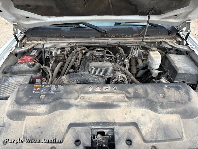 image for item EV3094 2013 Chevrolet Silverado 2500HD Ext. Cab pickup truck