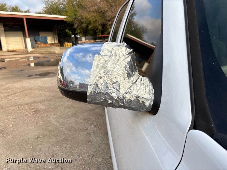 image for item EV3095 2006 Chevrolet Silverado 1500 Crew Cab pickup truck