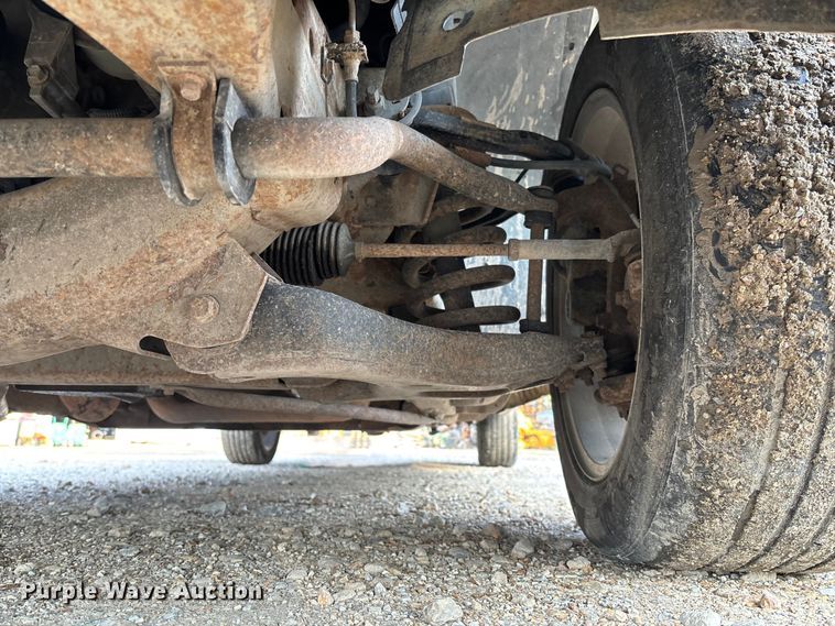 image for item EV3095 2006 Chevrolet Silverado 1500 Crew Cab pickup truck