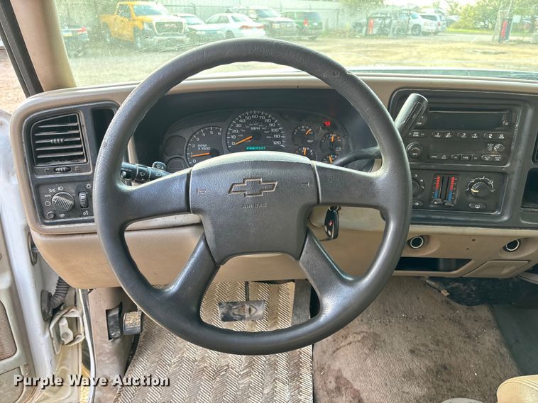 image for item EV3095 2006 Chevrolet Silverado 1500 Crew Cab pickup truck