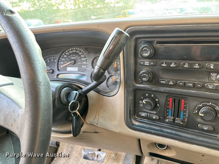 image for item EV3095 2006 Chevrolet Silverado 1500 Crew Cab pickup truck