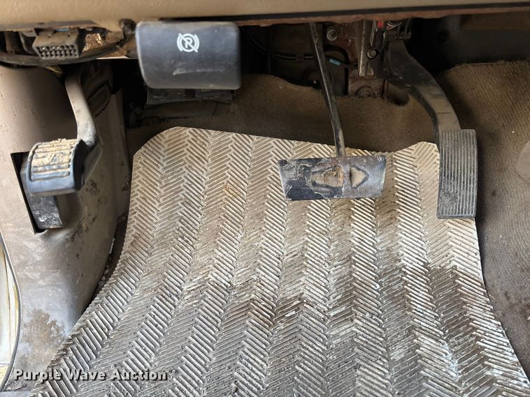 image for item EV3095 2006 Chevrolet Silverado 1500 Crew Cab pickup truck