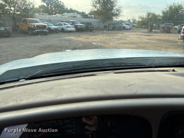 image for item EV3095 2006 Chevrolet Silverado 1500 Crew Cab pickup truck