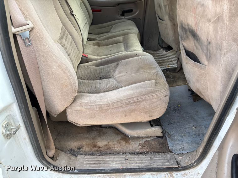 image for item EV3095 2006 Chevrolet Silverado 1500 Crew Cab pickup truck