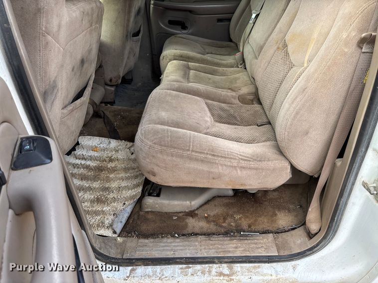 image for item EV3095 2006 Chevrolet Silverado 1500 Crew Cab pickup truck