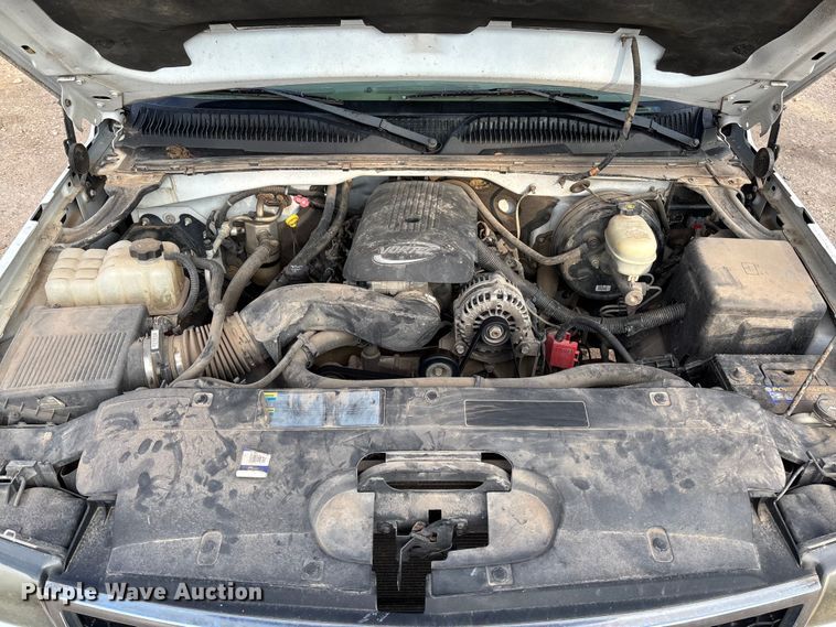 image for item EV3095 2006 Chevrolet Silverado 1500 Crew Cab pickup truck