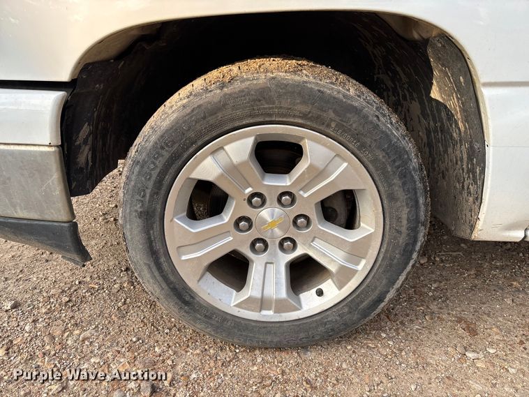 image for item EV3095 2006 Chevrolet Silverado 1500 Crew Cab pickup truck