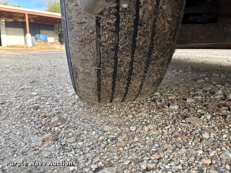 image for item EV3095 2006 Chevrolet Silverado 1500 Crew Cab pickup truck