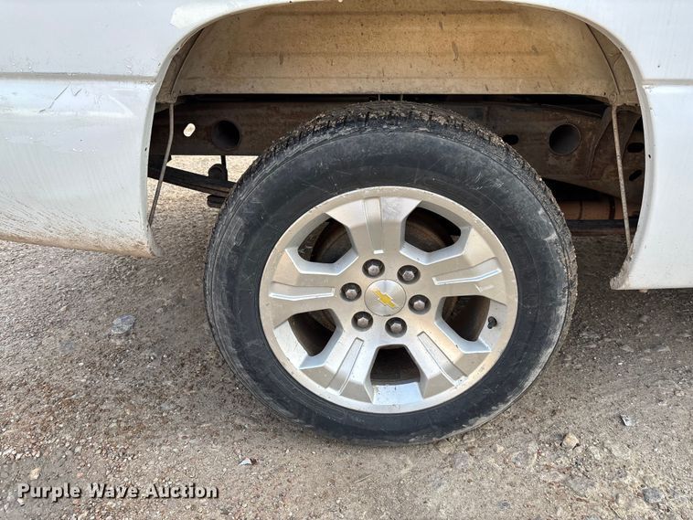 image for item EV3095 2006 Chevrolet Silverado 1500 Crew Cab pickup truck