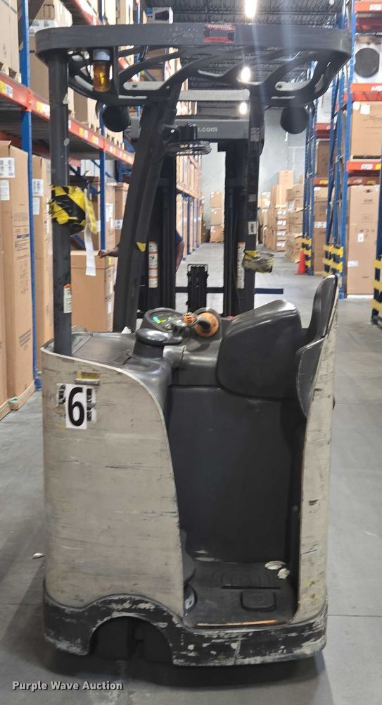 image for item EV5356 2015 Crown RC5545-40 forklift