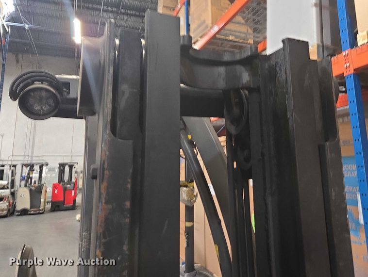 image for item EV5356 2015 Crown RC5545-40 forklift