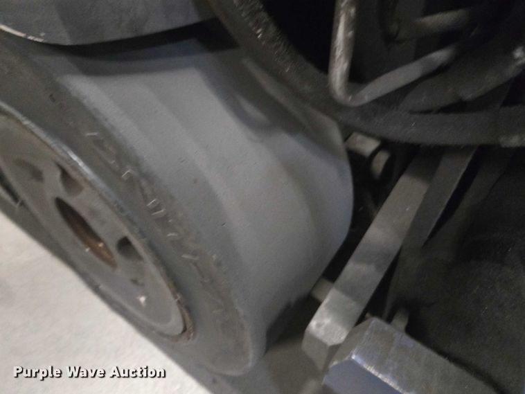 image for item EV5356 2015 Crown RC5545-40 forklift