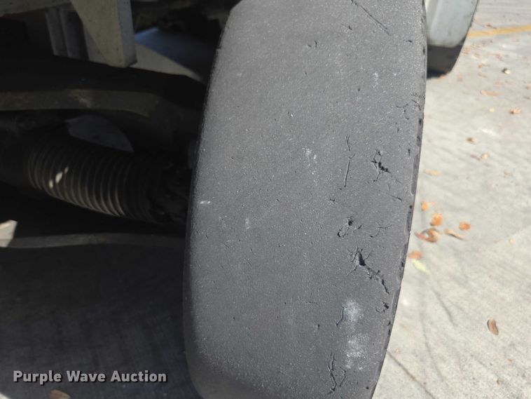 image for item EV5357 2014 Nissan PF80YLP forklift