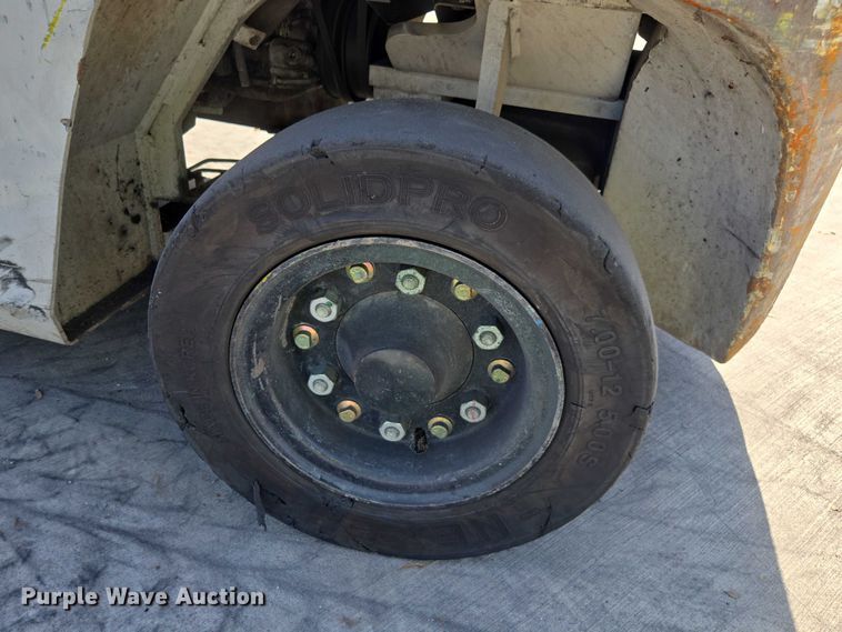 image for item EV5357 2014 Nissan PF80YLP forklift