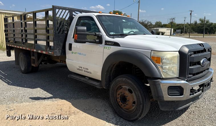 image for item GH9322 2016 Ford F550 Super Duty flatbed truck