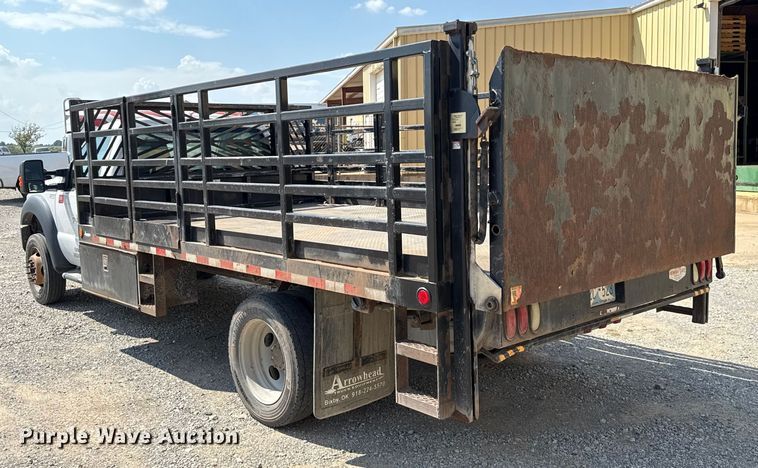 image for item GH9322 2016 Ford F550 Super Duty flatbed truck