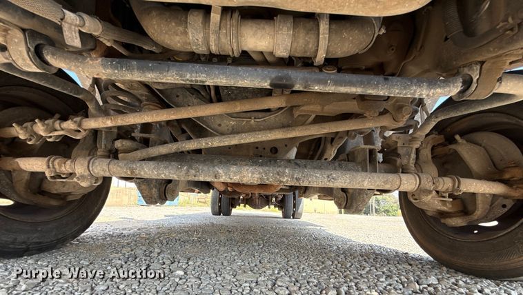 image for item GH9322 2016 Ford F550 Super Duty flatbed truck