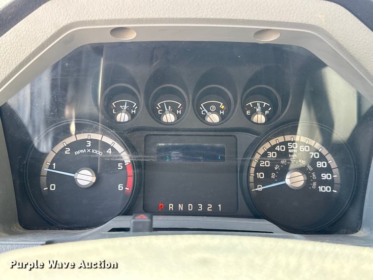 image for item GH9322 2016 Ford F550 Super Duty flatbed truck