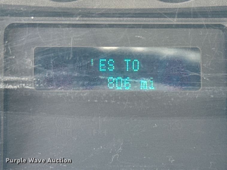 image for item GH9322 2016 Ford F550 Super Duty flatbed truck