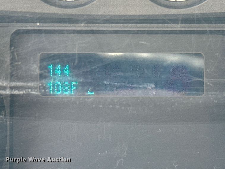 image for item GH9322 2016 Ford F550 Super Duty flatbed truck