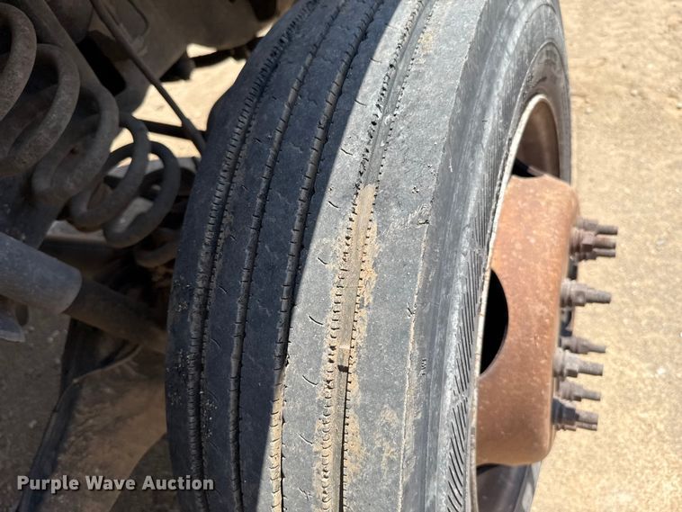 image for item GH9322 2016 Ford F550 Super Duty flatbed truck