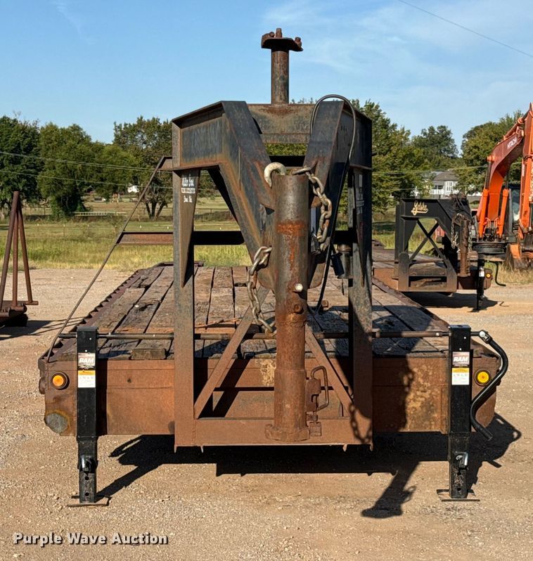 image for item GH9385 2002 Kargo King equipment trailer