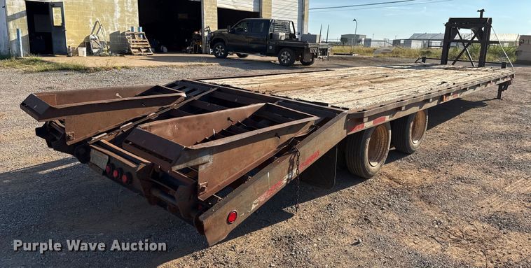 image for item GH9385 2002 Kargo King equipment trailer