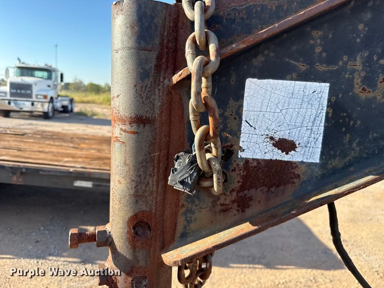 image for item GH9385 2002 Kargo King equipment trailer