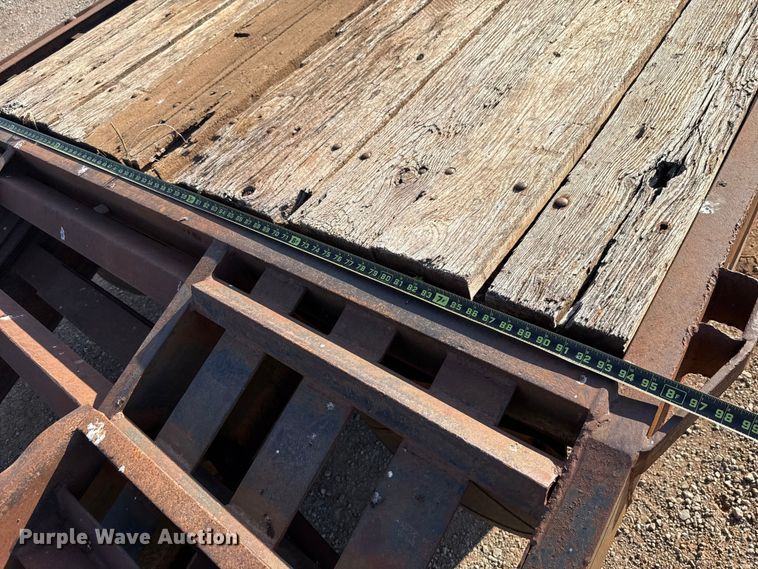 image for item GH9385 2002 Kargo King equipment trailer