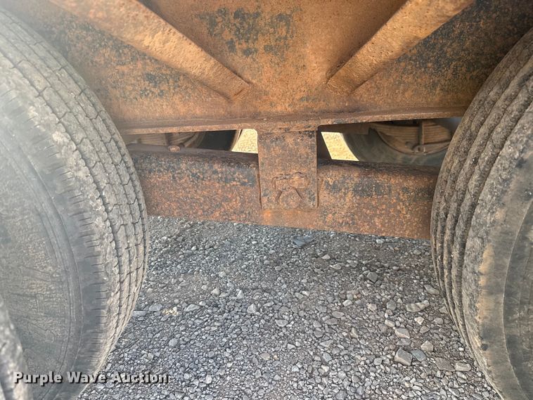 image for item GH9385 2002 Kargo King equipment trailer