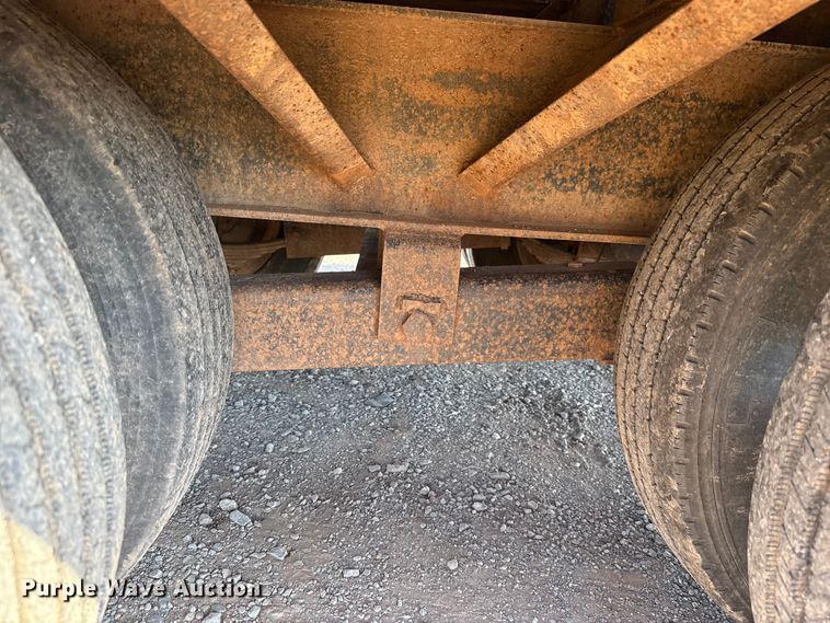 image for item GH9385 2002 Kargo King equipment trailer