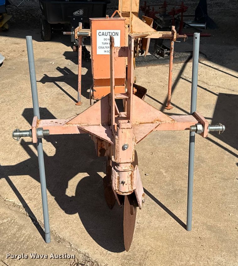 image for item GH9413 Catlin Manufacturing gopher getter applicator